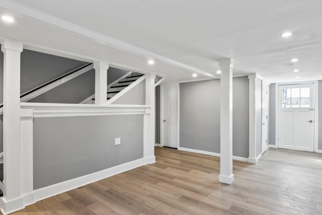 24 of 36 - 60 Alexander Avenue, Farmingdale, NY