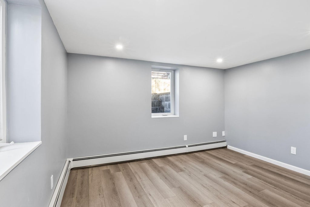 26 of 36 - 60 Alexander Avenue, Farmingdale, NY
