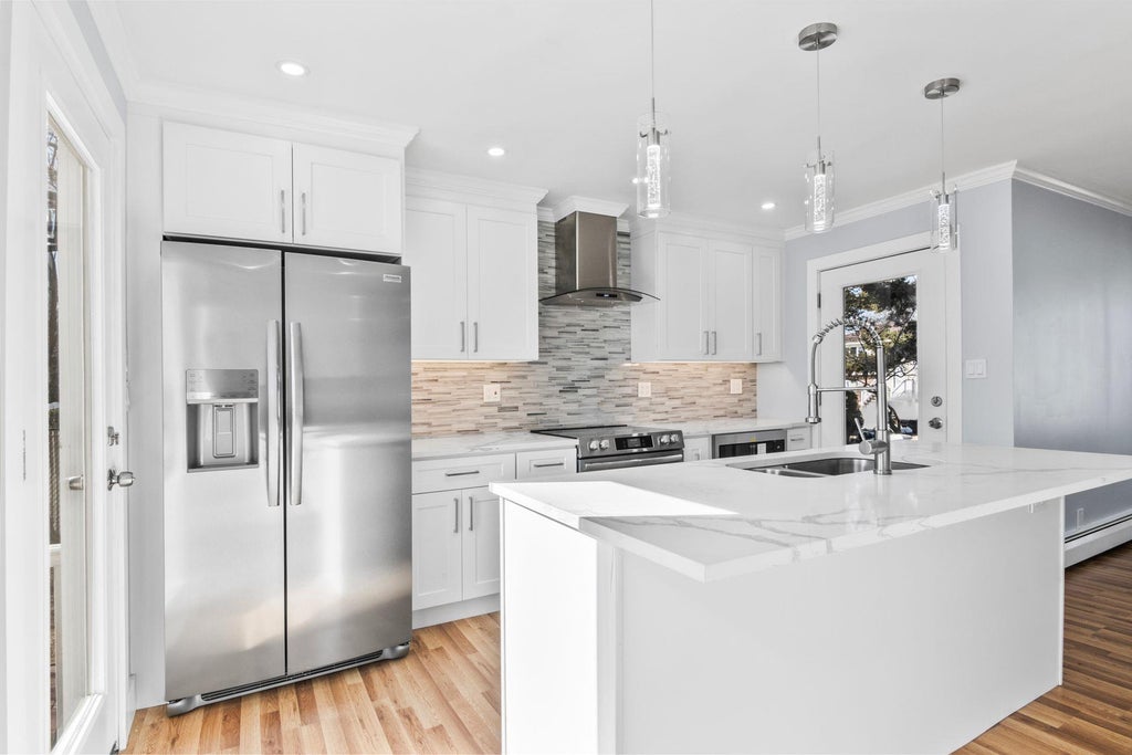 8 of 36 - 60 Alexander Avenue, Farmingdale, NY