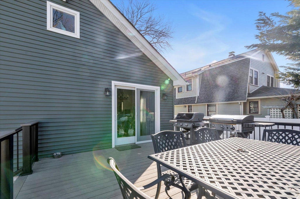 15 of 19 - 617 Haig St., Baldwin, NY