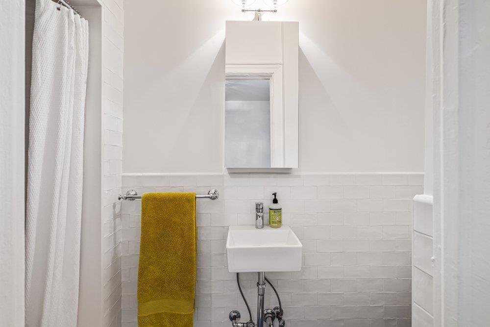 19 of 21 - 150 Burns St. # 2h, Forest Hills, NY