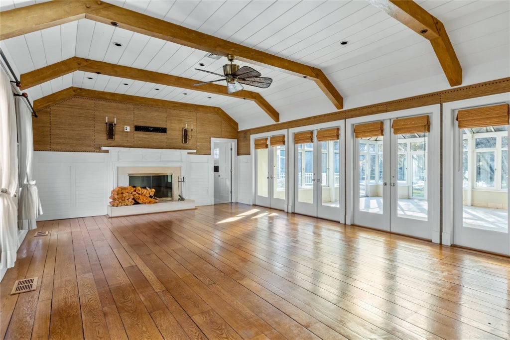 14 of 32 - 1620 Old Cedar Swamp Road, Brookville, NY
