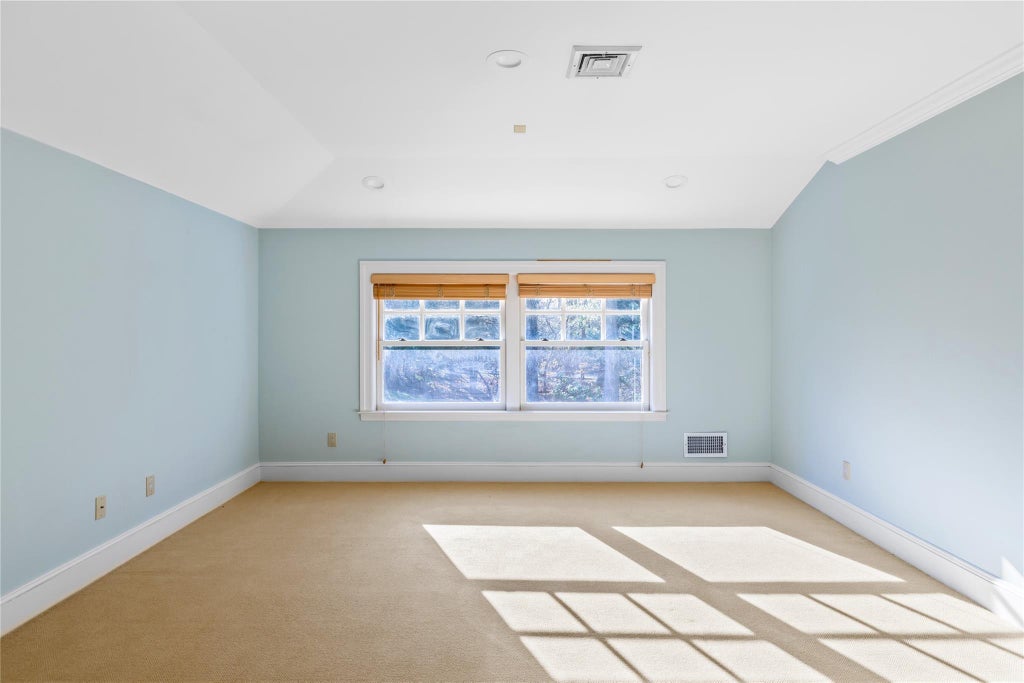 22 of 32 - 1620 Old Cedar Swamp Road, Brookville, NY