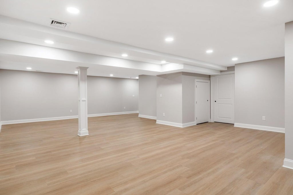 30 of 33 - 1132 Cedar Swamp Road, Old Brookville, NY