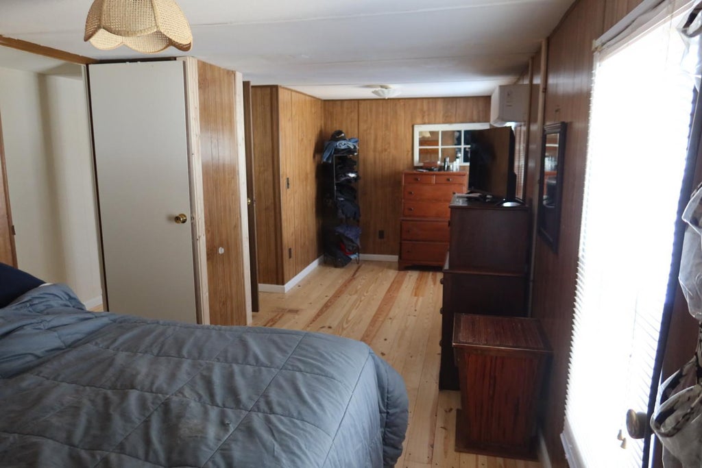 10 of 13 - 1538 Speonk Riverhead Road, Speonk, NY