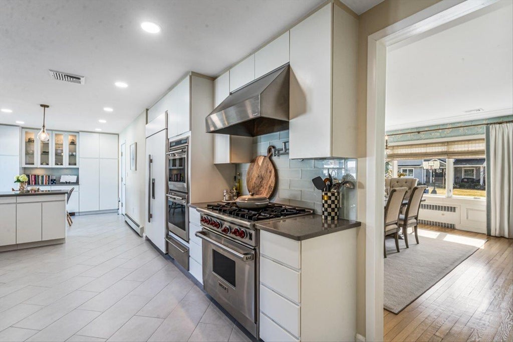 12 of 50 - 111 Berkshire Road, Rockville Centre, NY