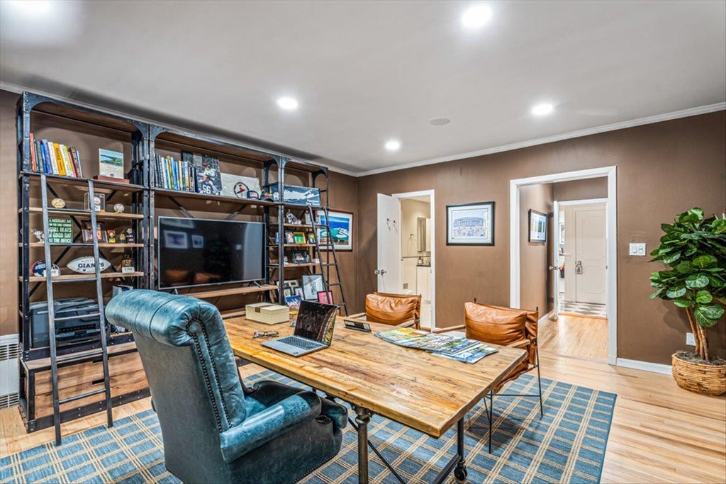 19 of 50 - 111 Berkshire Road, Rockville Centre, NY
