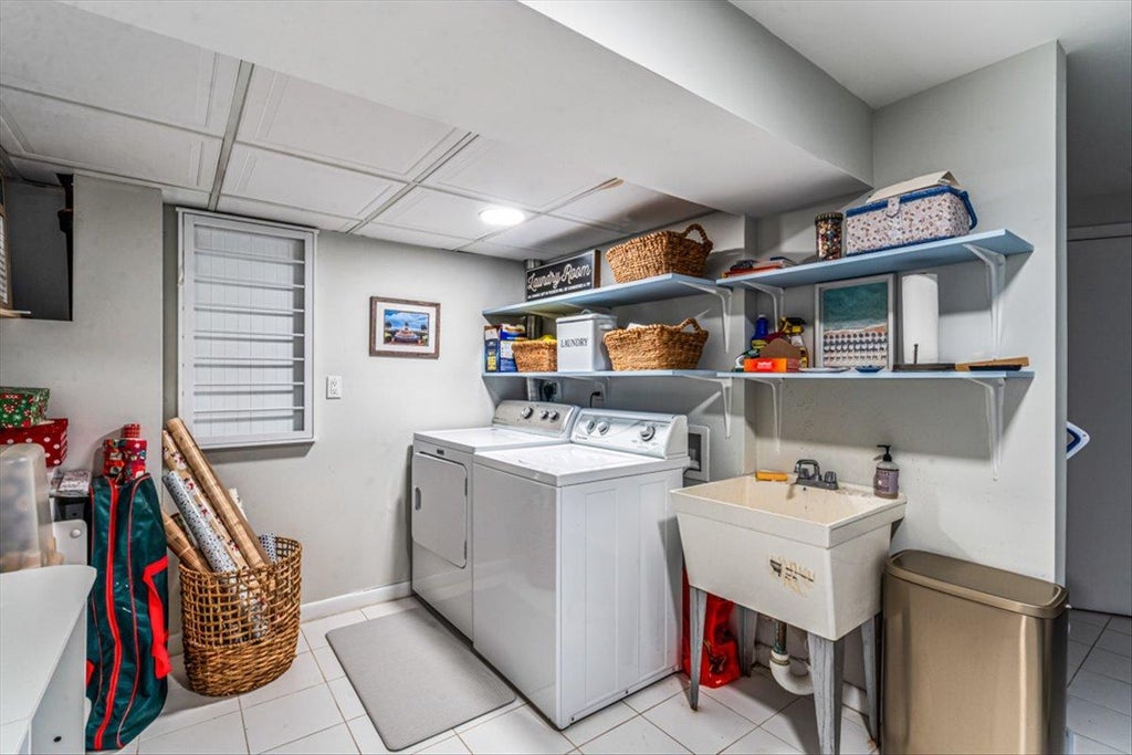 41 of 50 - 111 Berkshire Road, Rockville Centre, NY