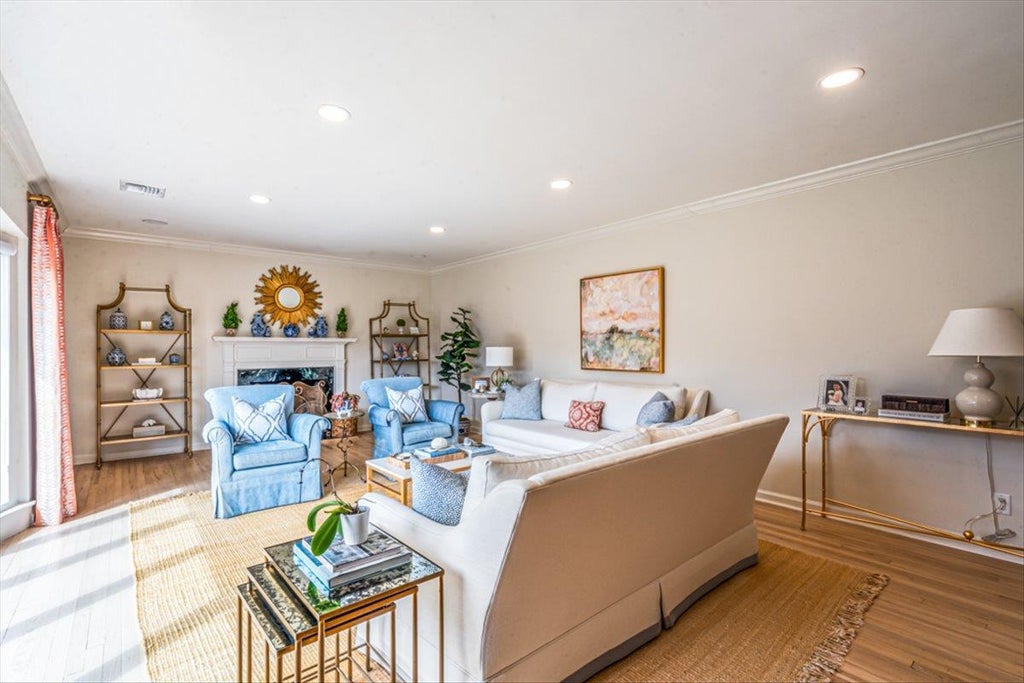 7 of 50 - 111 Berkshire Road, Rockville Centre, NY