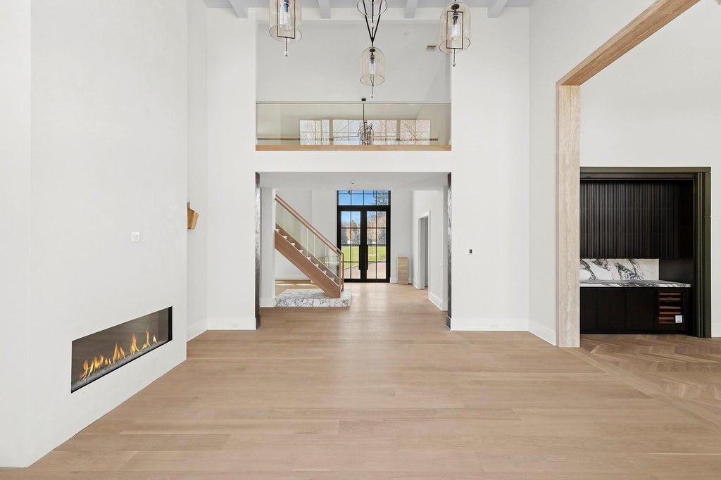 8 of 32 - 28 Earle Drive, Muttontown, NY