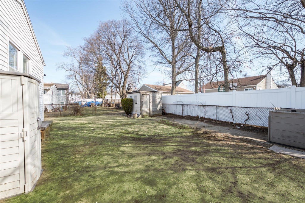 23 of 24 - Undisclosed, Westbury, NY