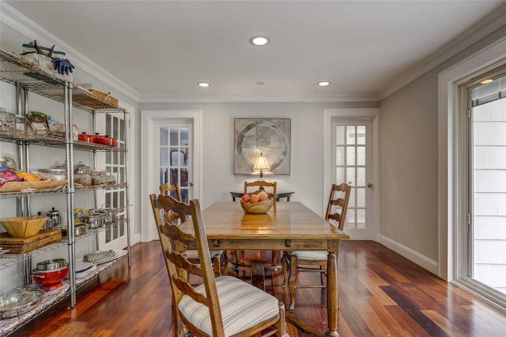 14 of 35 - 25 Beverly Road, Glen Cove, NY