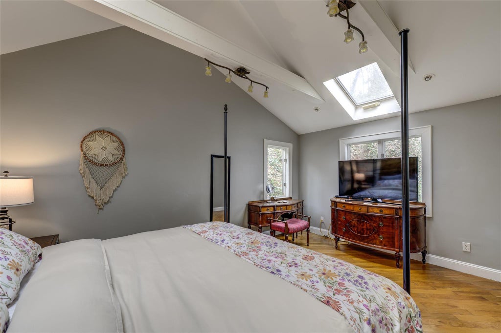 18 of 35 - 25 Beverly Road, Glen Cove, NY