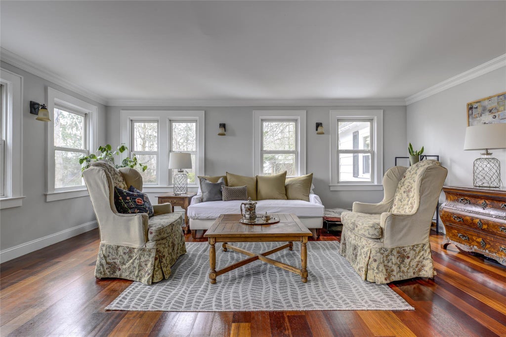 7 of 35 - 25 Beverly Road, Glen Cove, NY