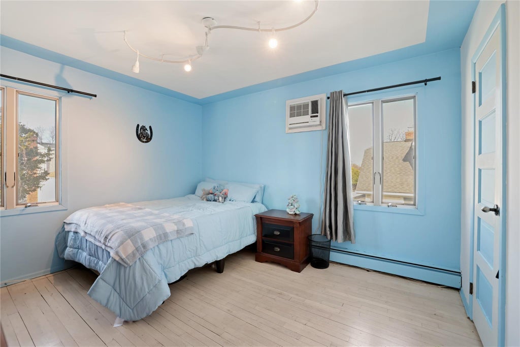 15 of 38 - 1111 Steele Boulevard, Baldwin, NY