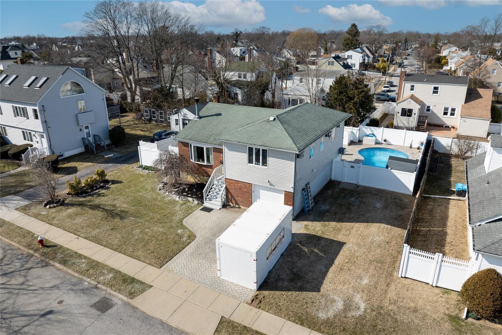 32 of 38 - 1111 Steele Boulevard, Baldwin, NY
