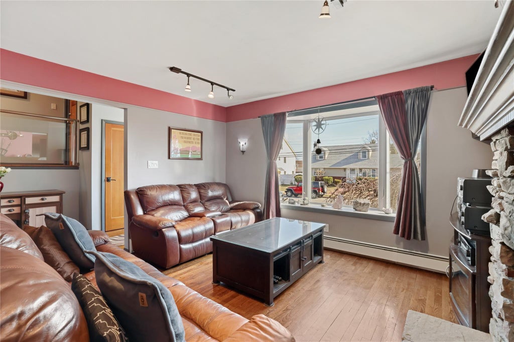 7 of 38 - 1111 Steele Boulevard, Baldwin, NY
