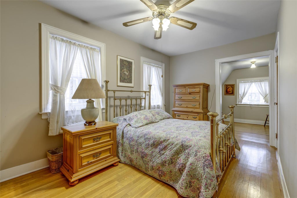 12 of 22 - 457 Pennsylvania Avenue, Williston Park, NY