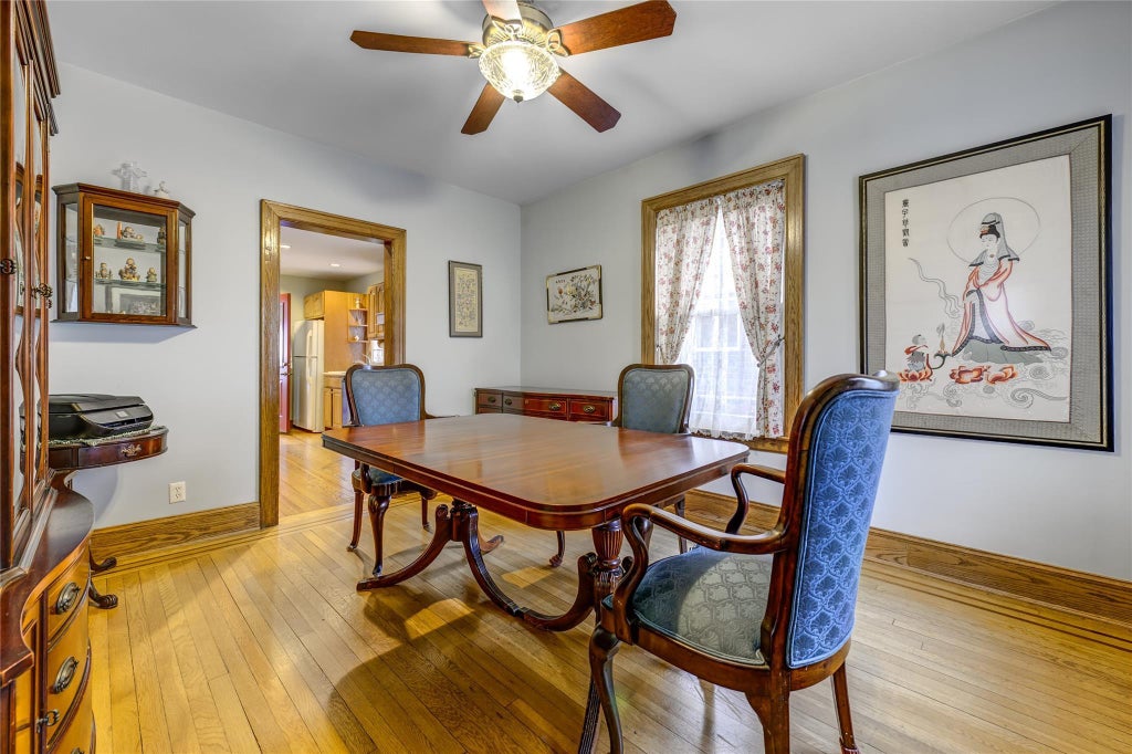 5 of 22 - 457 Pennsylvania Avenue, Williston Park, NY