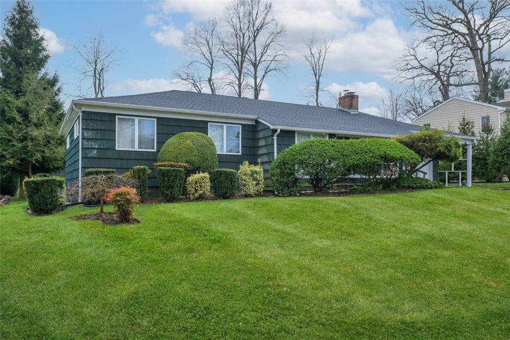 1 of 21 - 53 Knollwood Road, Roslyn, NY