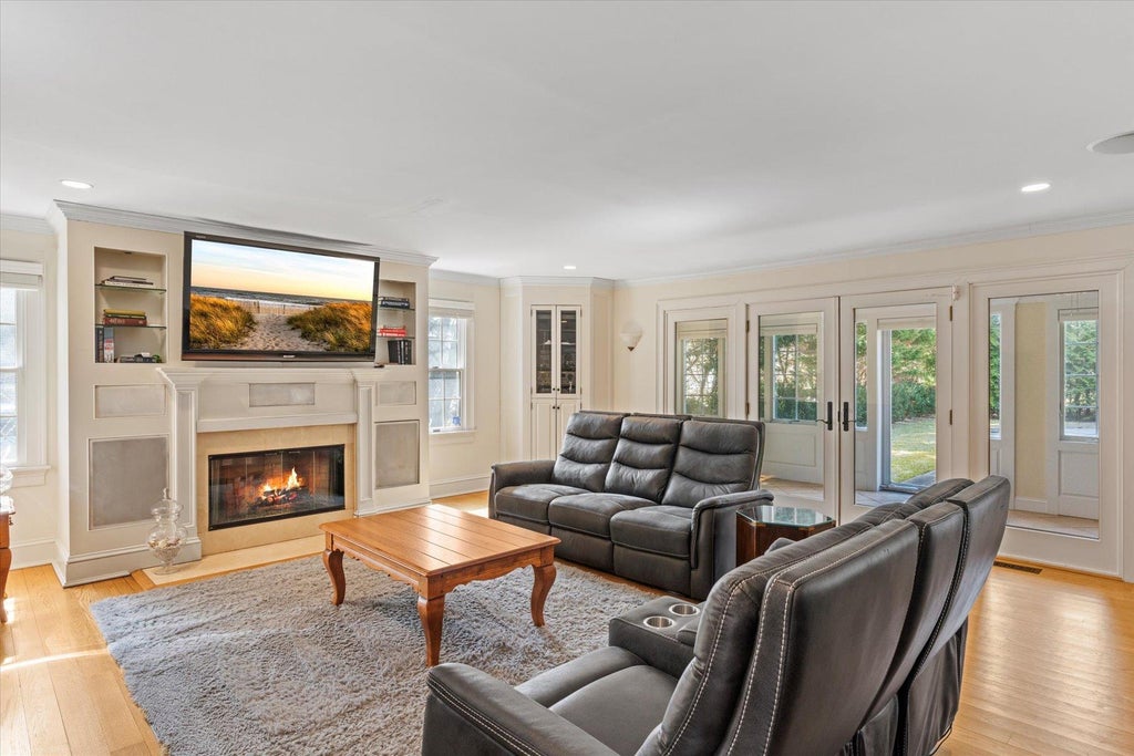 10 of 34 - 18 Landing Lane, East Quogue, NY
