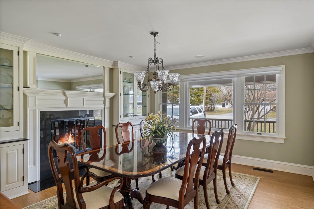 13 of 34 - 18 Landing Lane, East Quogue, NY
