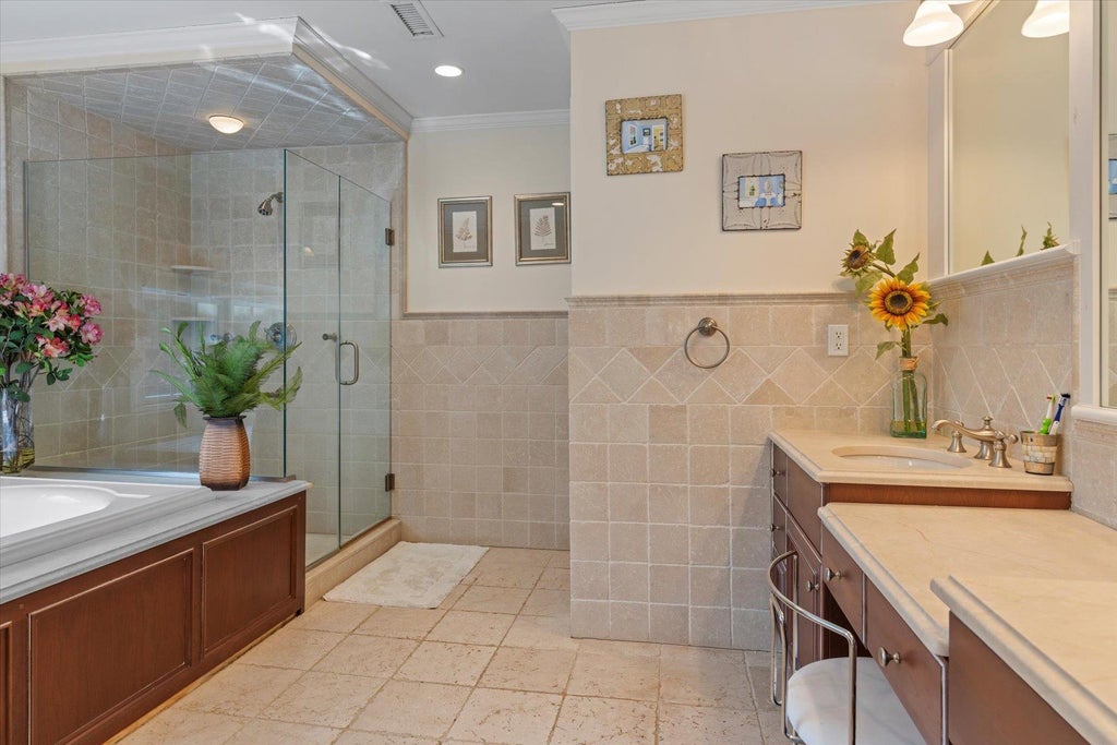 17 of 34 - 18 Landing Lane, East Quogue, NY