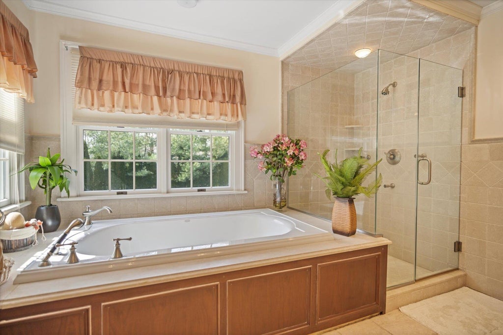 18 of 34 - 18 Landing Lane, East Quogue, NY
