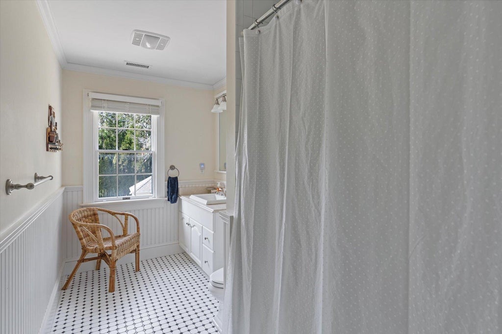 23 of 34 - 18 Landing Lane, East Quogue, NY