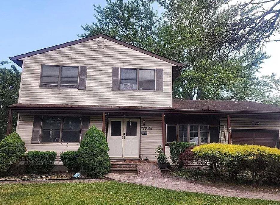 1 of 1 - Undisclosed, Brentwood, NY