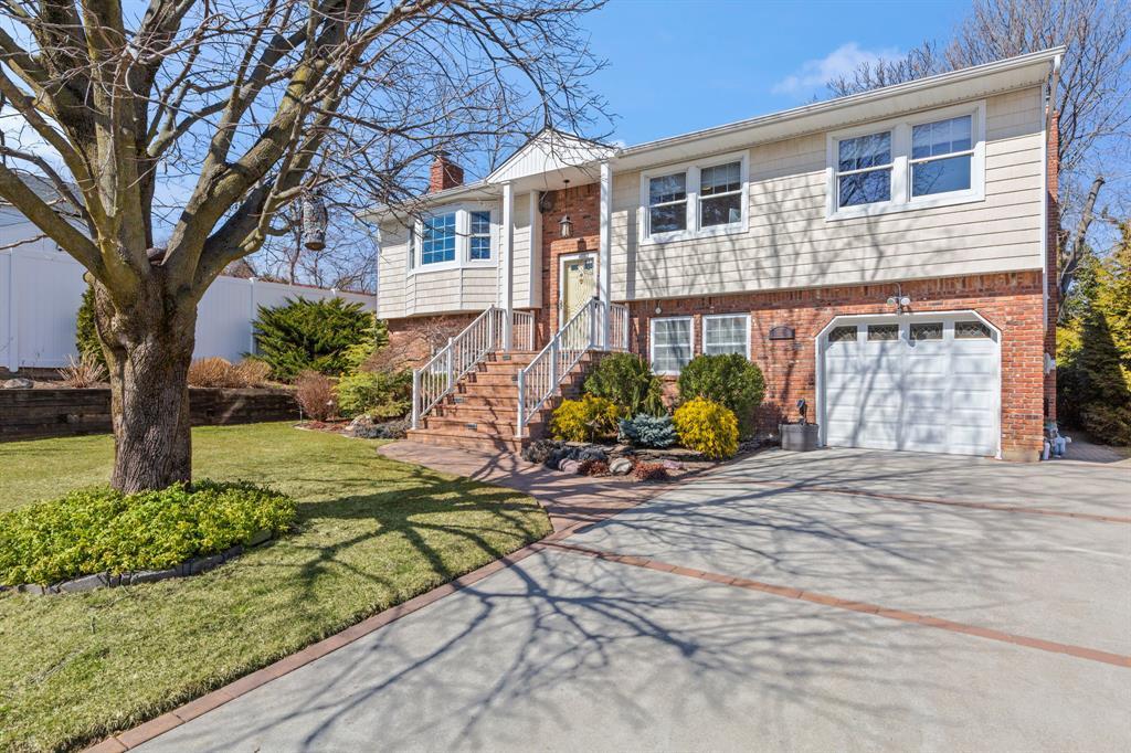 1 of 32 - 1017 Donna Court, Baldwin, NY