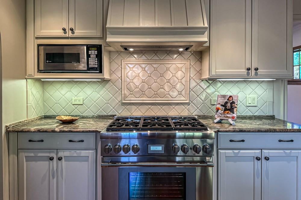 12 of 35 - 132 Revere Road, Manhasset, NY