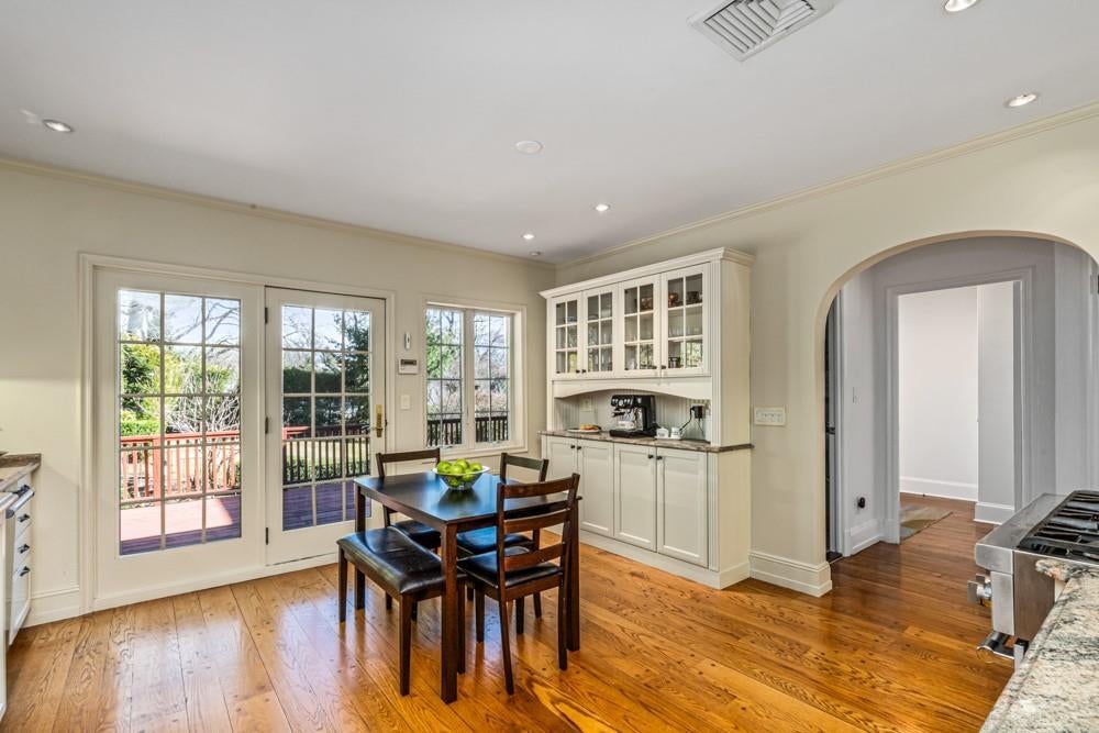 13 of 35 - 132 Revere Road, Manhasset, NY