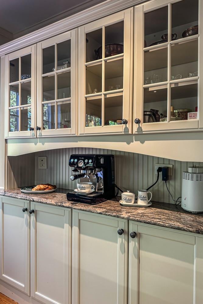 14 of 35 - 132 Revere Road, Manhasset, NY