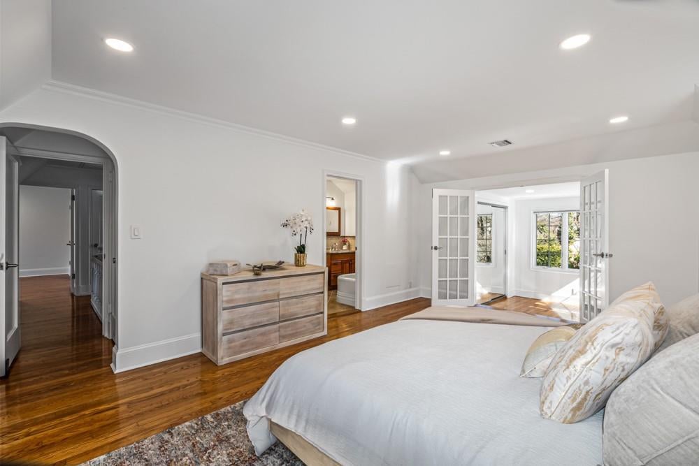 17 of 35 - 132 Revere Road, Manhasset, NY