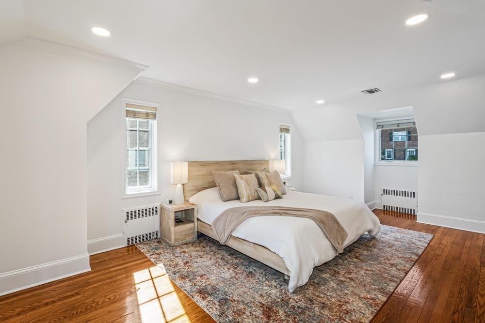 18 of 35 - 132 Revere Road, Manhasset, NY