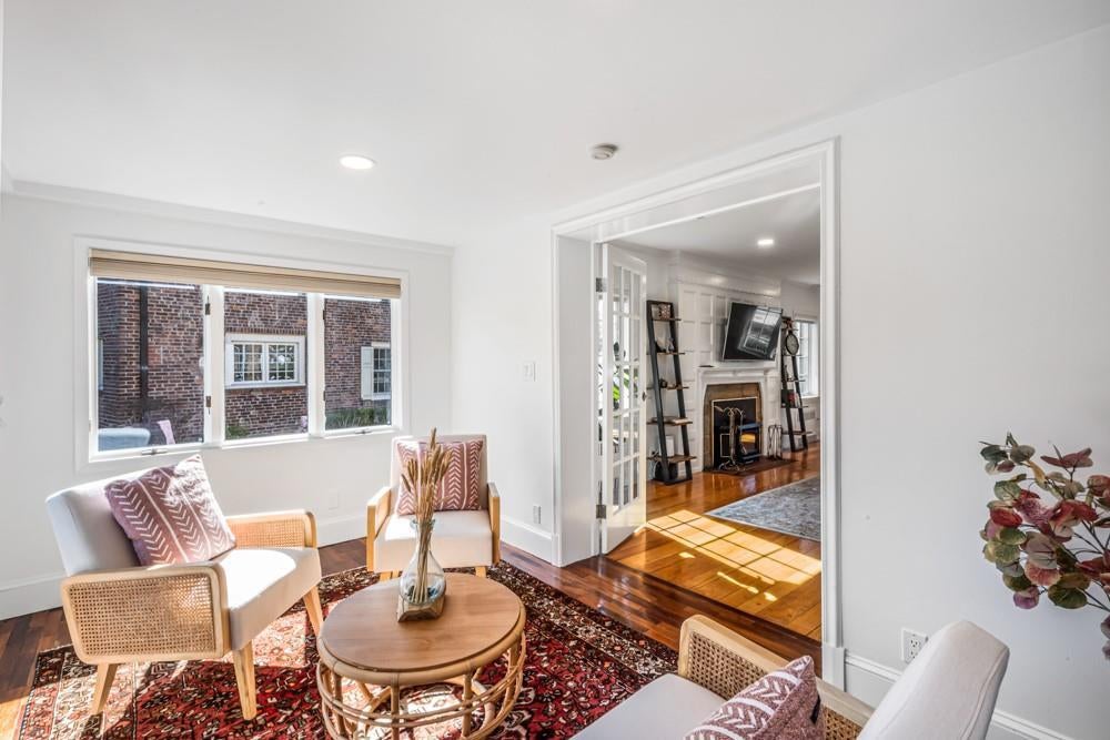 7 of 35 - 132 Revere Road, Manhasset, NY