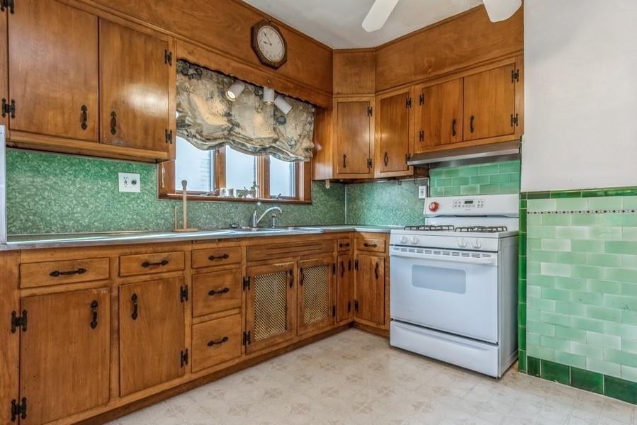 8 of 22 - 691 Arthur St., Baldwin, NY