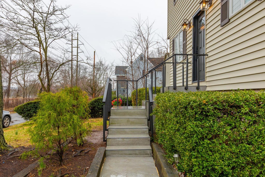 34 of 39 - 20 Rockland Avenue, Congers, NY