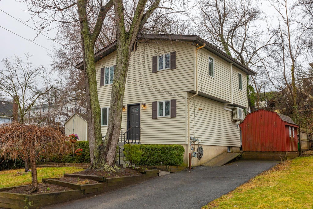 35 of 39 - 20 Rockland Avenue, Congers, NY