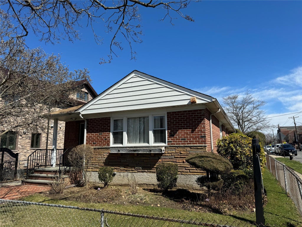 4419 192nd Street, Flushing