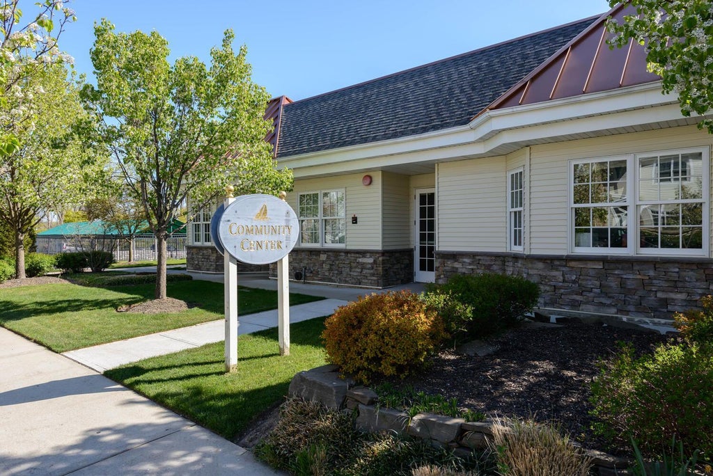 20 of 30 - 258 Harbor View Drive, Port Washington, NY