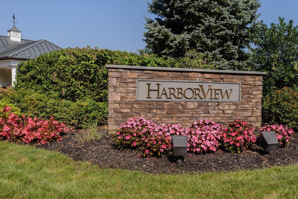 27 of 30 - 258 Harbor View Drive, Port Washington, NY
