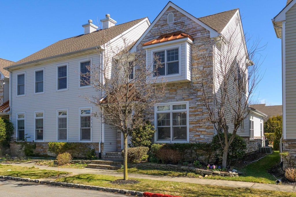 2 of 30 - 258 Harbor View Drive, Port Washington, NY