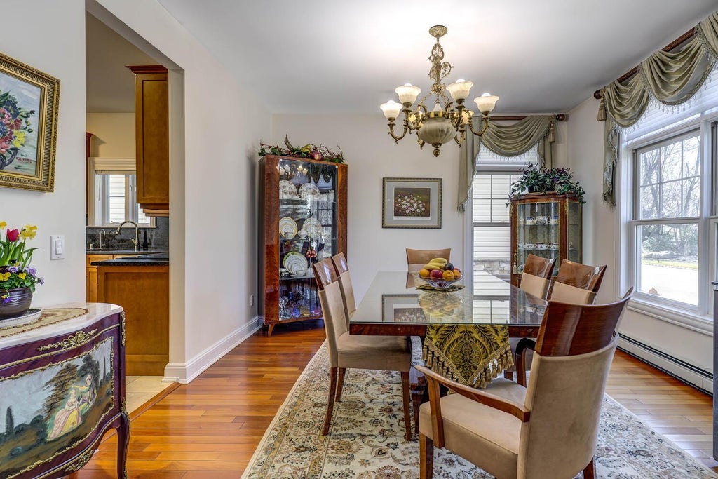 6 of 30 - 258 Harbor View Drive, Port Washington, NY