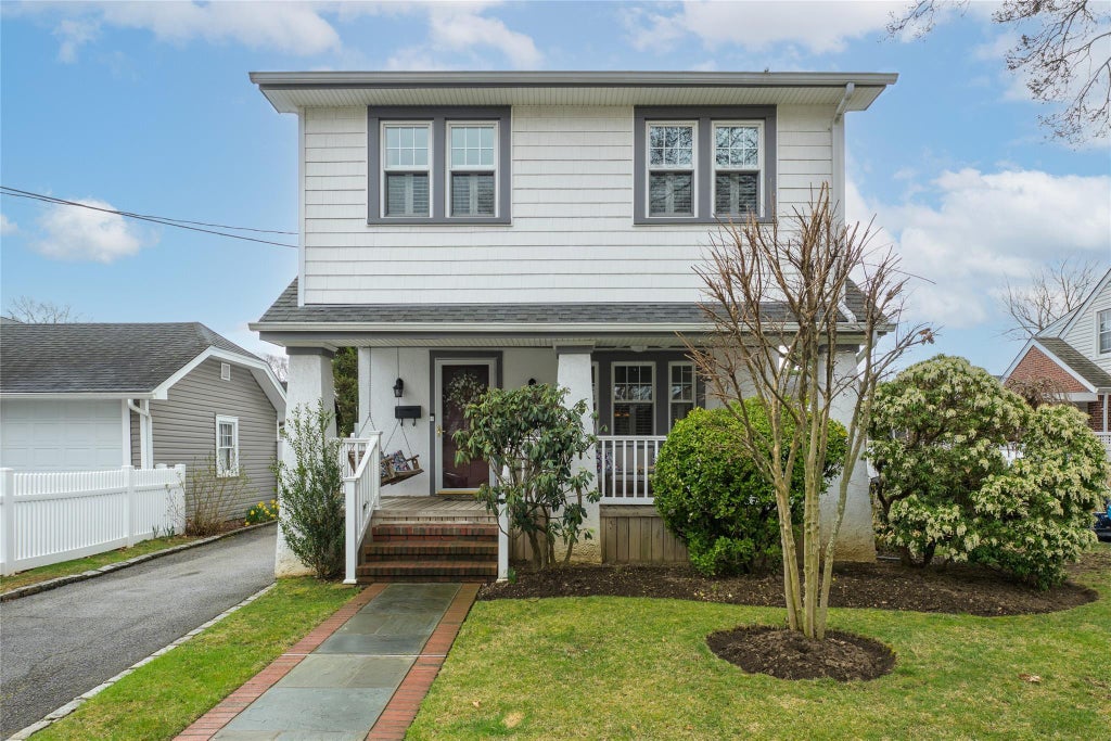 1 of 28 - 50 Poplar St., Westbury, NY