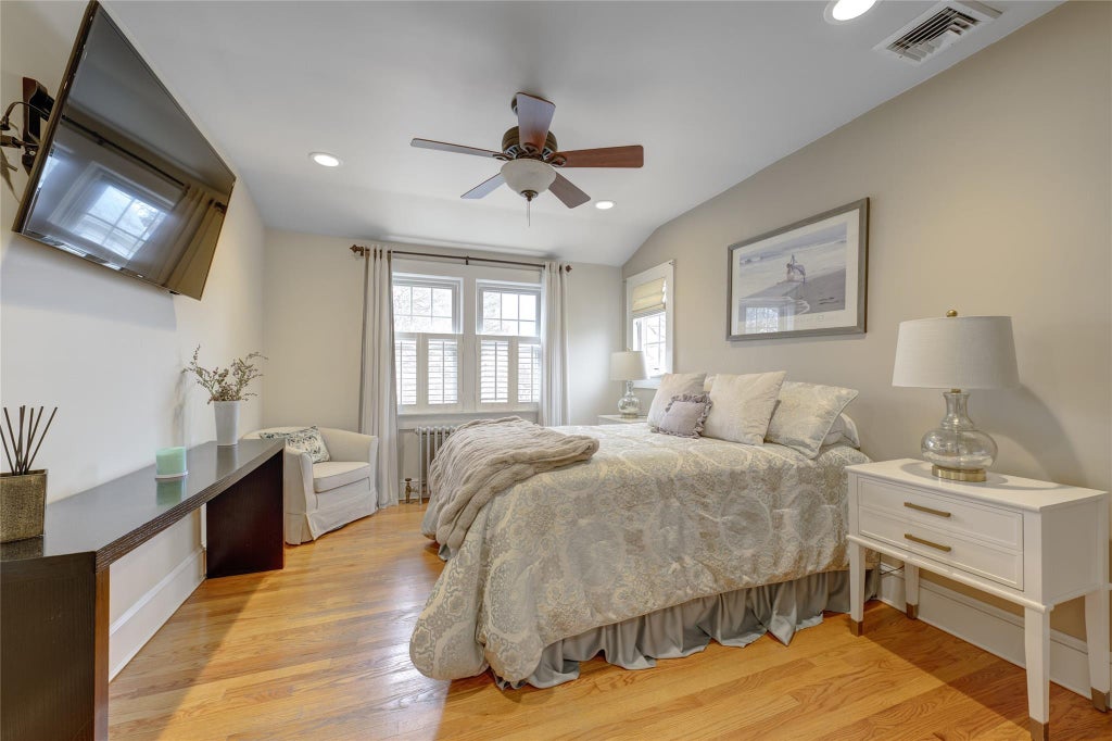 17 of 28 - 50 Poplar St., Westbury, NY