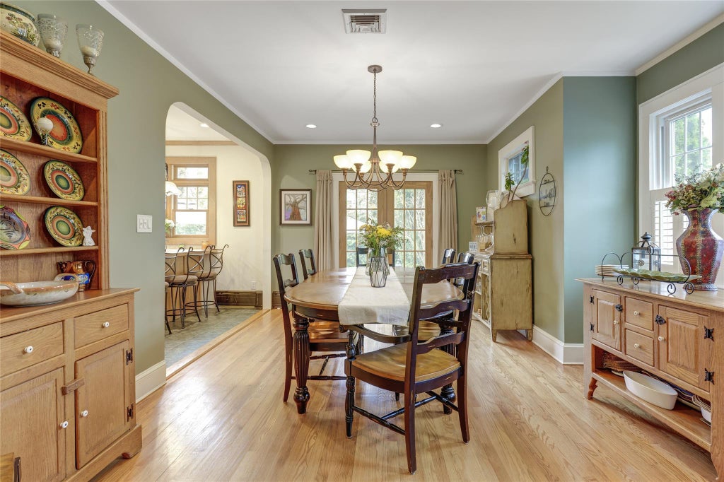 8 of 28 - 50 Poplar St., Westbury, NY