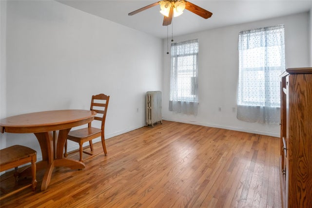 Photo of Listing #837751