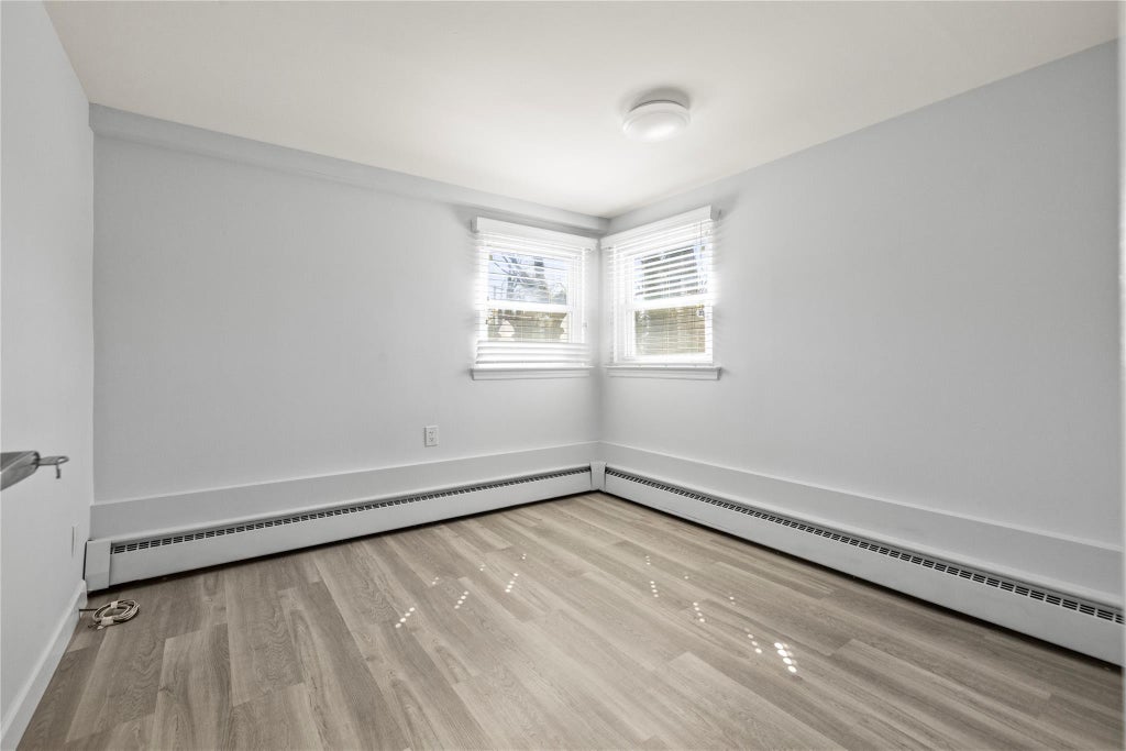 21 of 29 - 114 Celia Drive, Jericho, NY